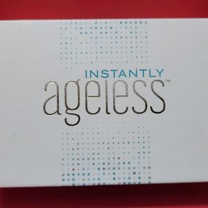 Jeunesse Instantly Ageless 25 vials exp. 12/2020